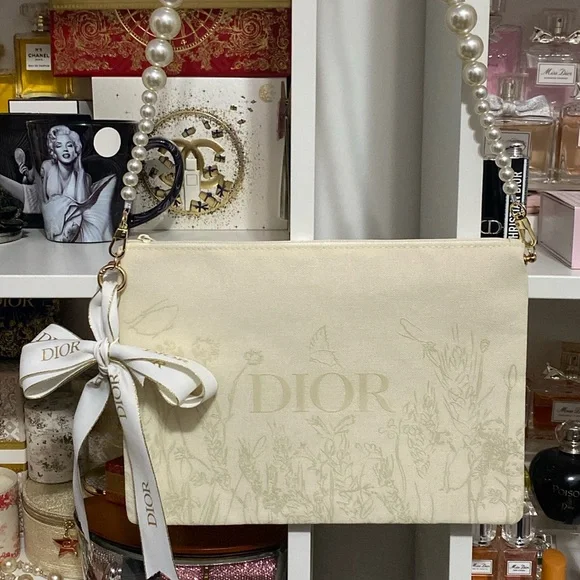 Dior Beauty Pouch - Picture 4 of 12